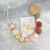 Schnullerkette personalisiert Herz rot-pink