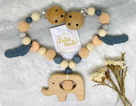 Kinderwagenkette Holz “Elefant” aprikot-grau