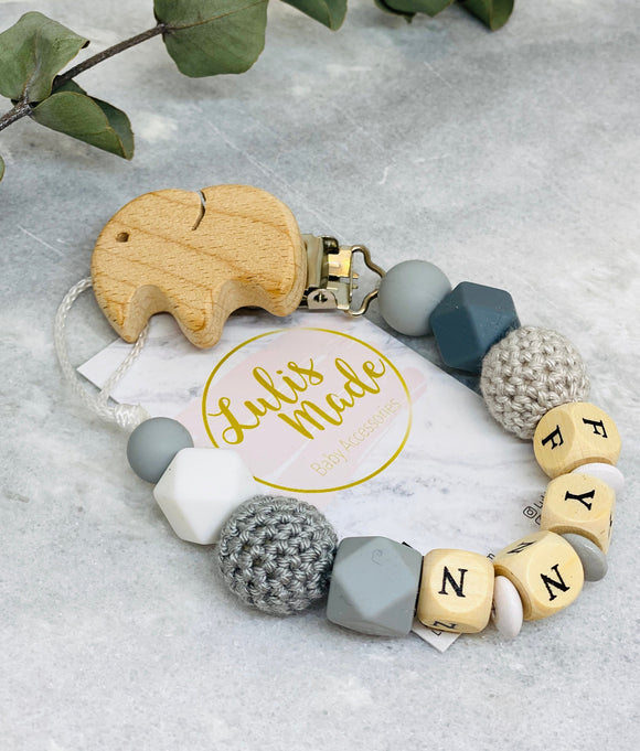 Pacifier chain with name