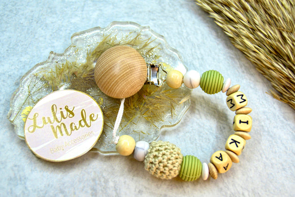 Pacifier chain with name